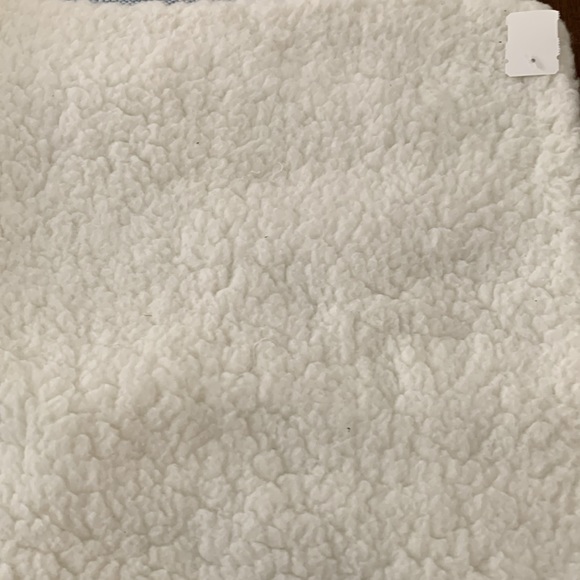 Pottery Barn Euro blue white checkered pattern fleece shams x 2 - Picture 3 of 7